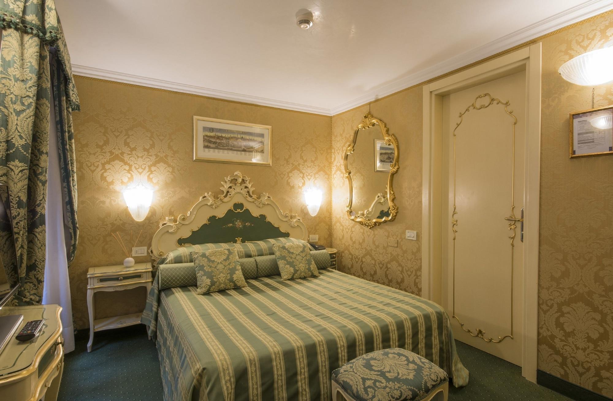 Hotel Becher Benátky Exteriér fotografie